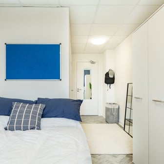 Bronze En Suite - Image 4